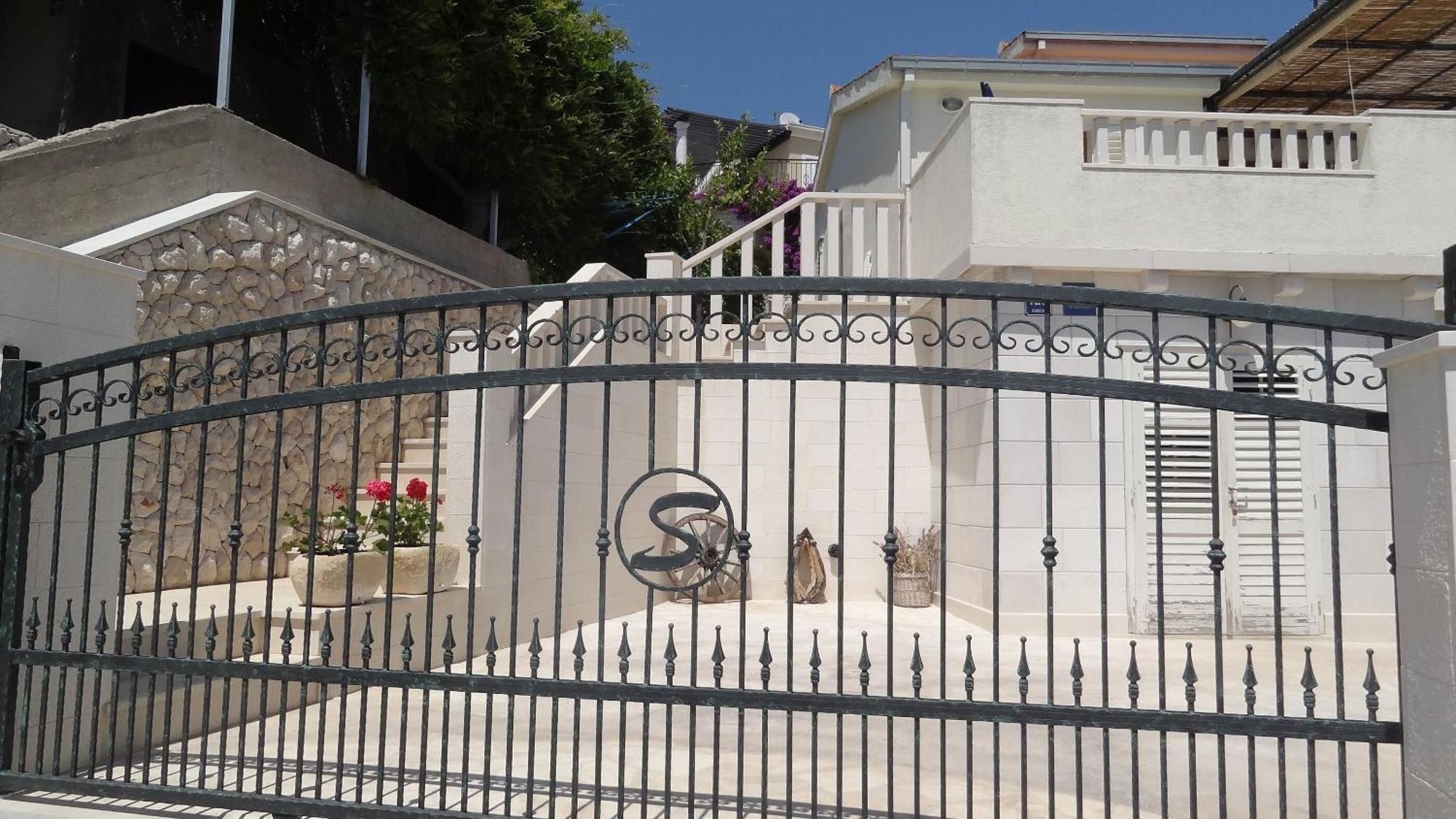 Apartments Branka - 30 M From Beach Sevid Exterior foto